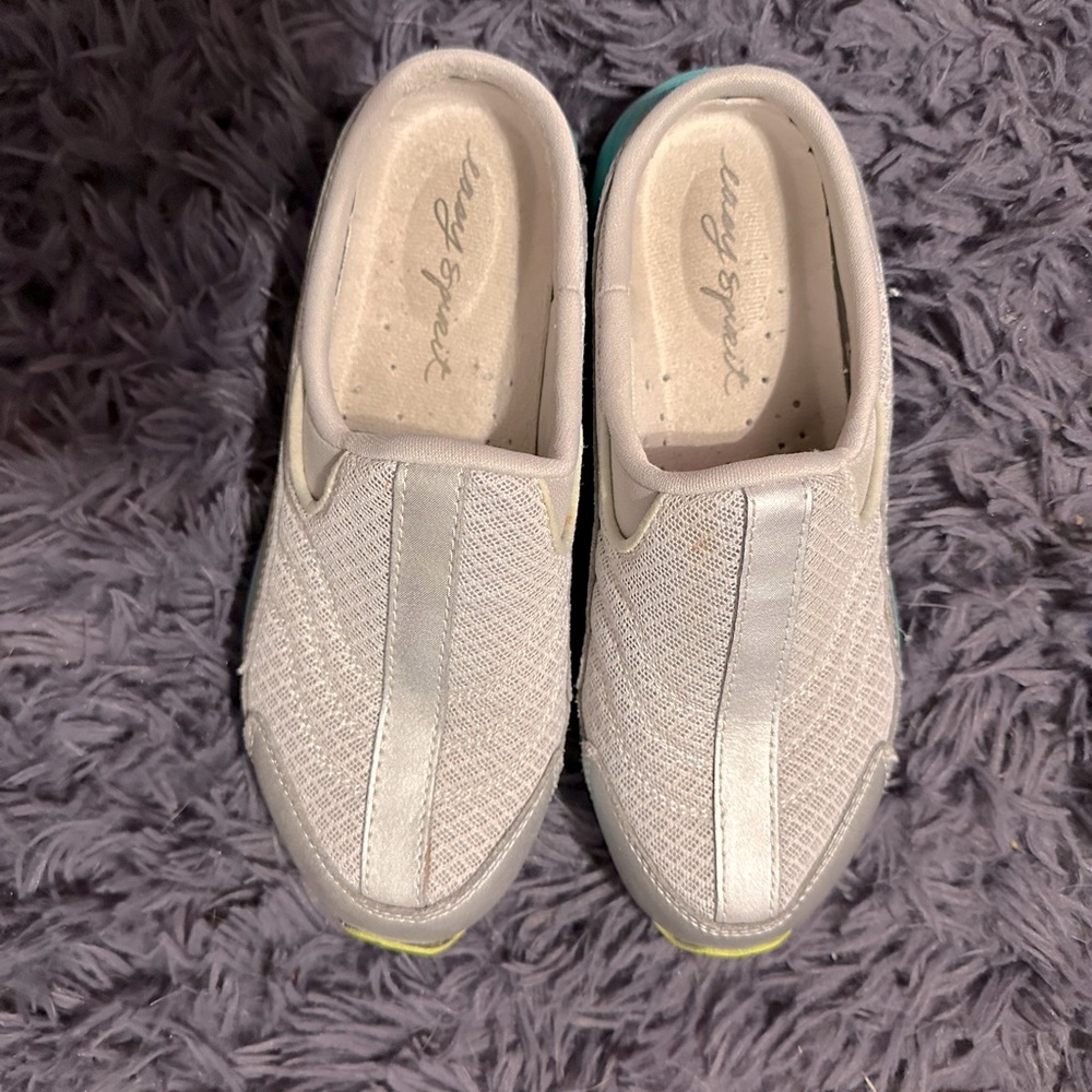 Size 6, silver